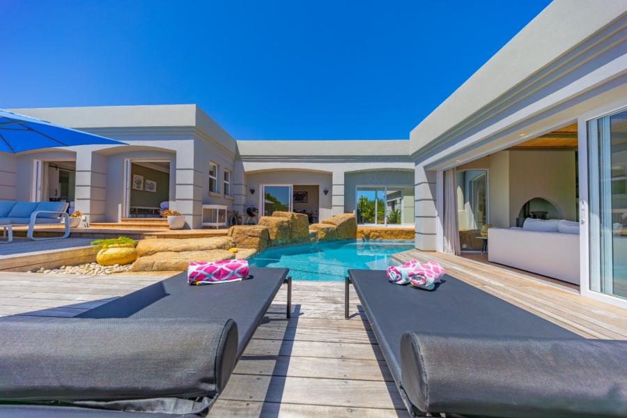 4 Bedroom Property for Sale in Pezula Golf Estate Western Cape